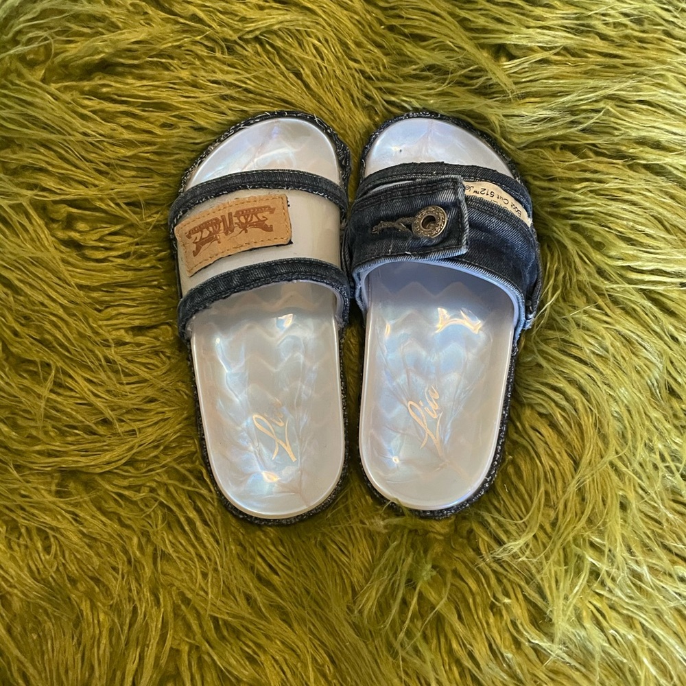 Customized Girls Slide - Picture 3 of 5